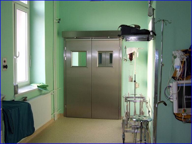 Ajt�nyit� referencia - �rp�d K�rh�z