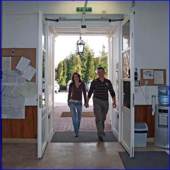 Ajt�nyit� referencia - Dunaharaszti V�rosh�za