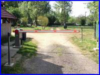 Biztons�gtechnika referenci�k - T�parti Kemping