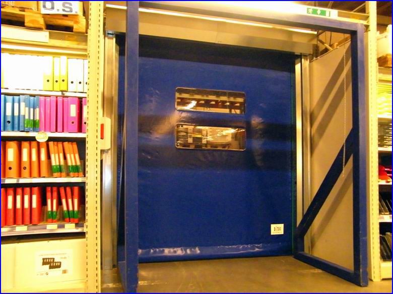 Ipari gyorskapu referencia - Metro �ruh�z Debrecen