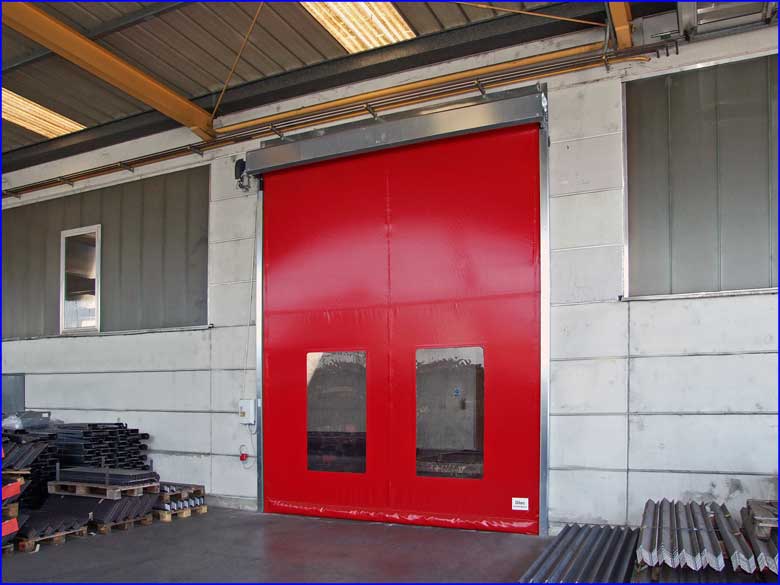 Ipari gyorskapu referencia - Schwarzm�ller Kft