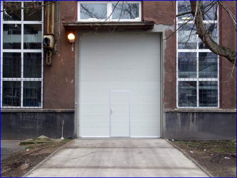 Ipari kapu referencia - Greensolar Kft