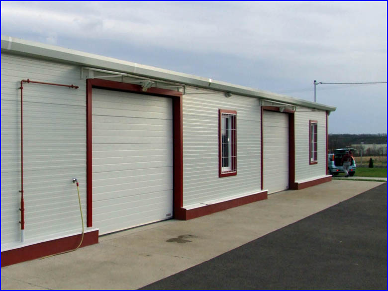 Ipari kapu referencia az Abamet�l Kft telephely�n, Abas�r k�lter�let�n