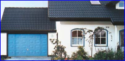 Hrmann garzskapu egyedi kk sznben