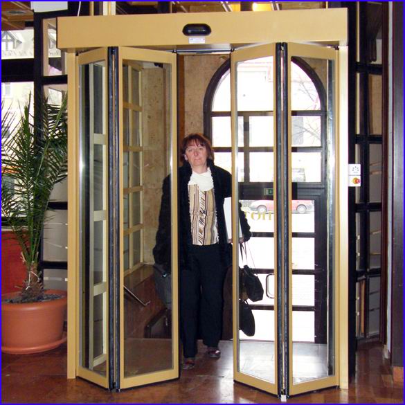 Automata ajt referencia - Hotel Arany Brny