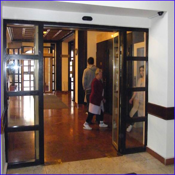 Automata ajt referencia - Hotel Arany Brny