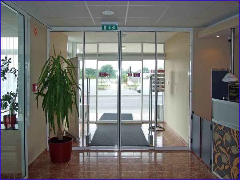 Automata ajt� referencia - HOTEL Canada