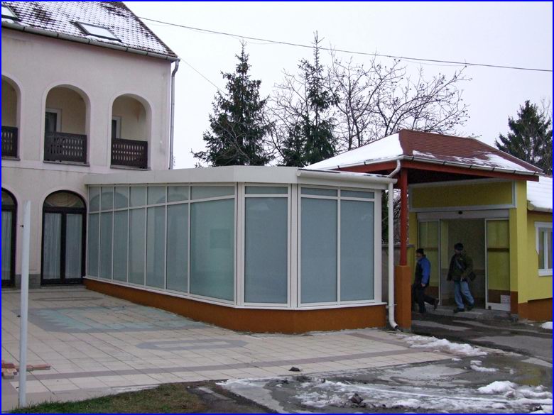 Automata ajt s vegportl referencia - Hotel Korona