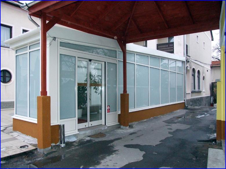 Automata ajt s vegportl referencia - Hotel Korona