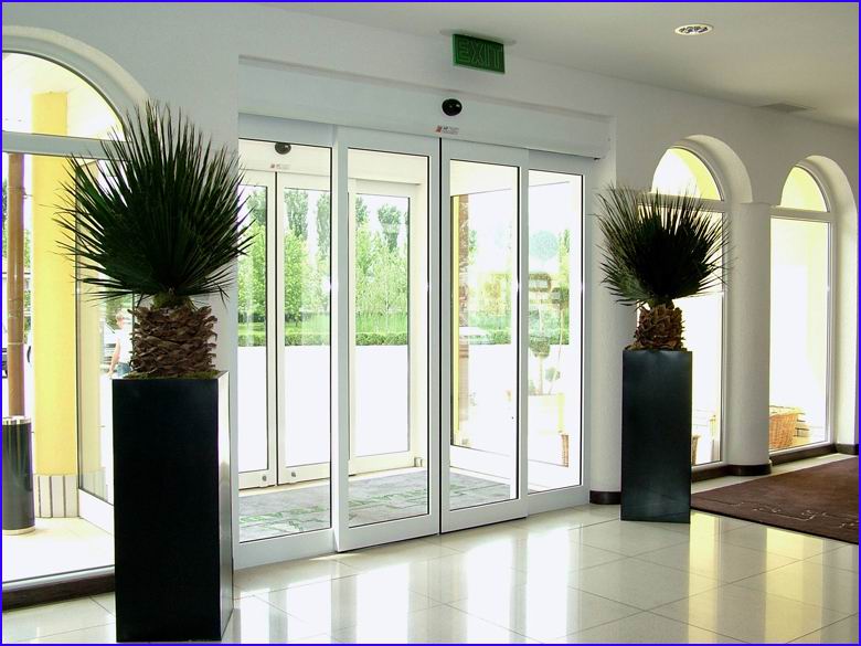 Automata ajt� referencia - Hunland Trade Kft