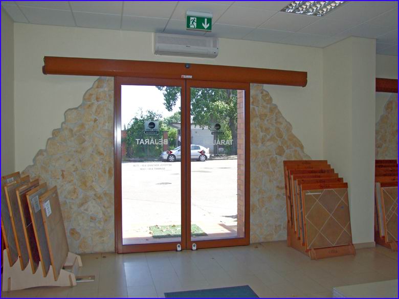 Automata ajt� referencia - Royal Ker�mia