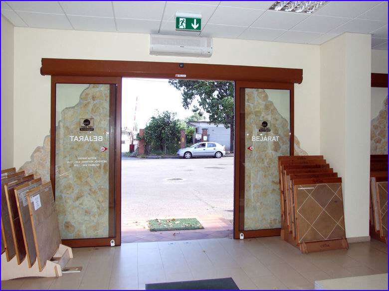 Automata ajt� referencia - Royal Ker�mia